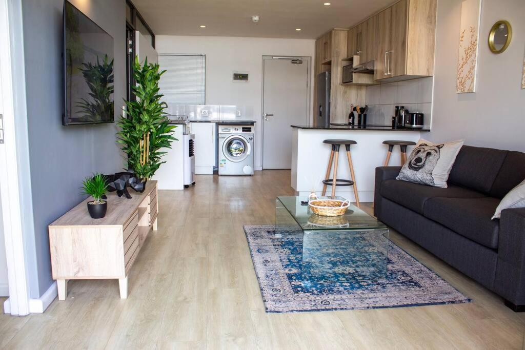 Chic, Central, Family & Group Stay - Stylish 2 Ensuite Bedroom Apartment With Spacious Balcony Cape Town Ngoại thất bức ảnh