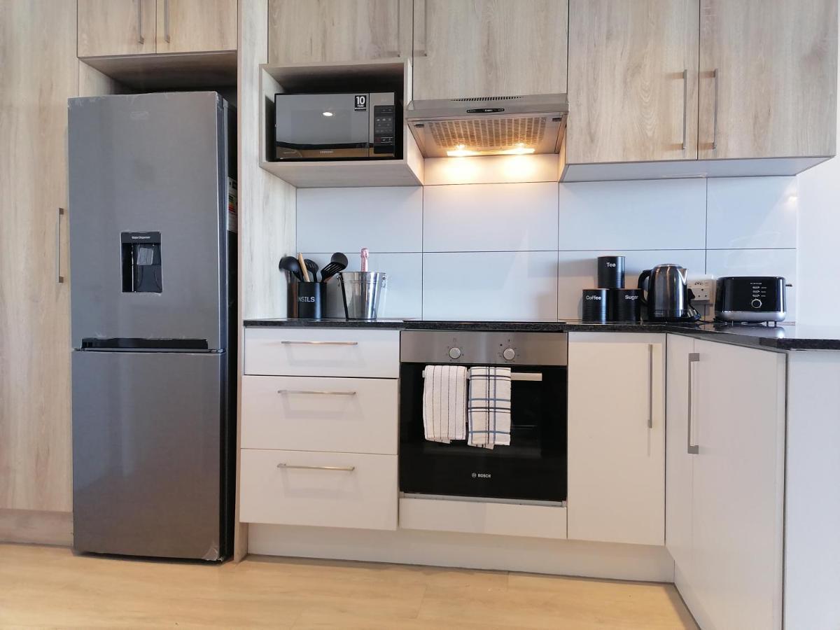 Chic, Central, Family & Group Stay - Stylish 2 Ensuite Bedroom Apartment With Spacious Balcony Cape Town Ngoại thất bức ảnh
