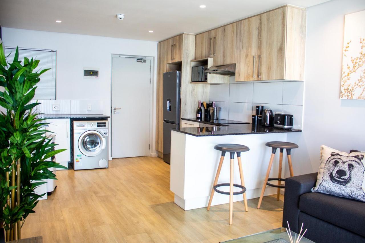 Chic, Central, Family & Group Stay - Stylish 2 Ensuite Bedroom Apartment With Spacious Balcony Cape Town Ngoại thất bức ảnh