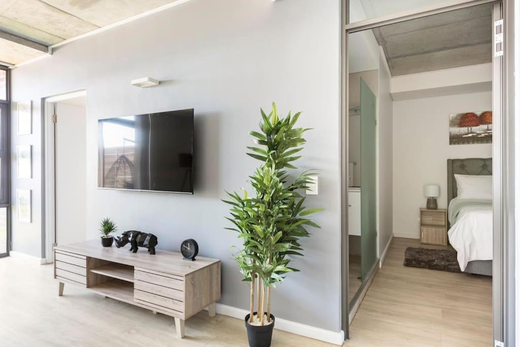 Chic, Central, Family & Group Stay - Stylish 2 Ensuite Bedroom Apartment With Spacious Balcony Cape Town Ngoại thất bức ảnh